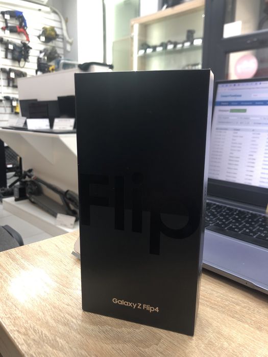 Galaxy z flip 4 128gb (p25)