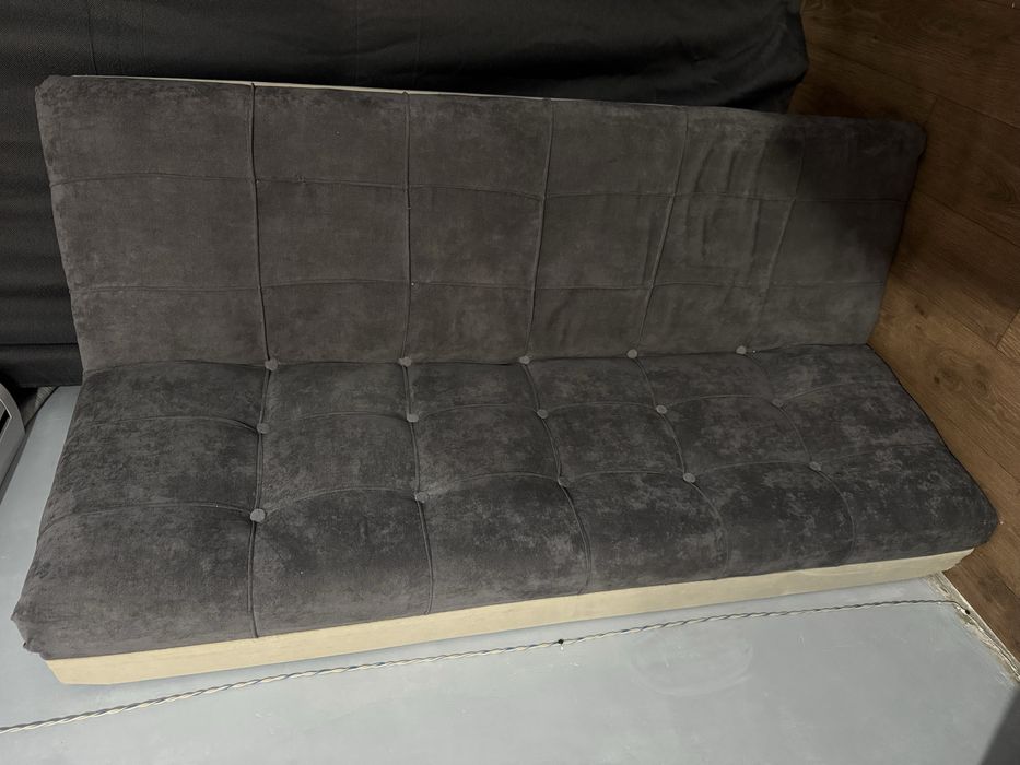 Продам диван……..