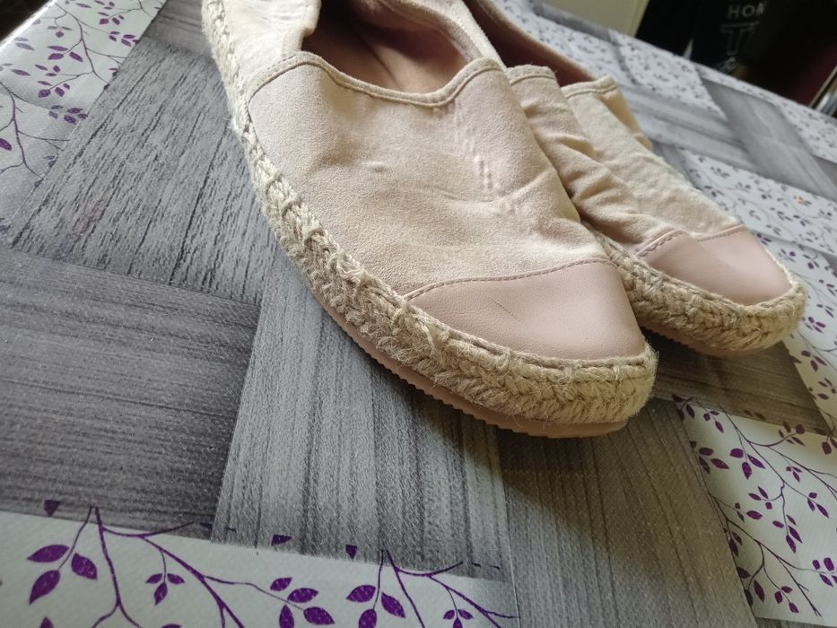 Гуменки за момиче номер 35