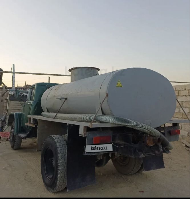 Продам зил водавоз 5 куб