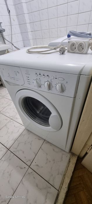Продам стиральную машину