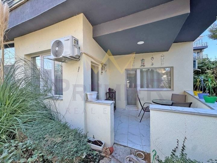 Тристаен в Слънчев бряг