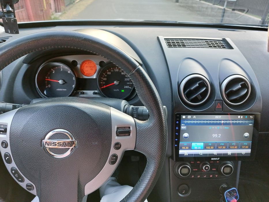 Vând Nissan Qasqai 2009 1.5 4500de euro negociabil sau schimb cu ceva mai nou