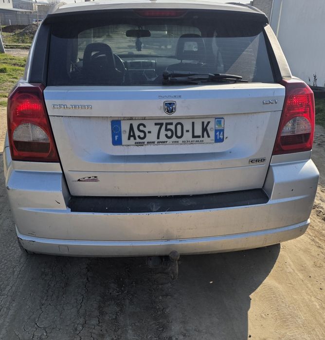 Dezmembrez Dodge Caliber 2.0 crd
