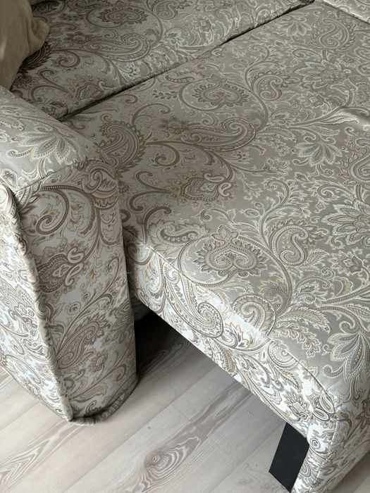 Диван для гостиной