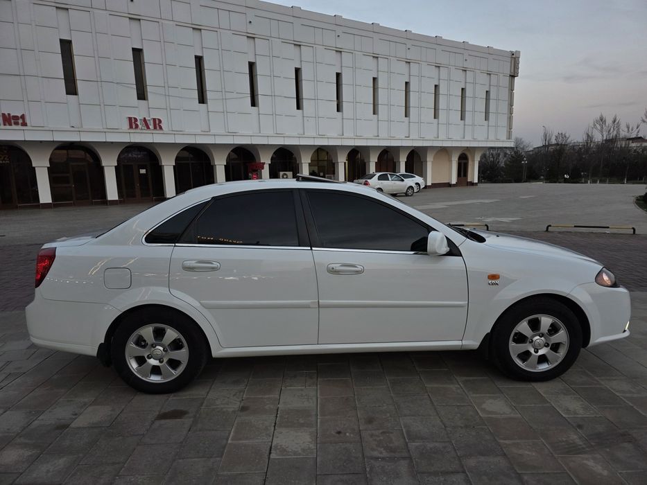 Jentra Sotiladi 3-pozitsiya Avtomat ABS Lyuk Mafon bor 2022