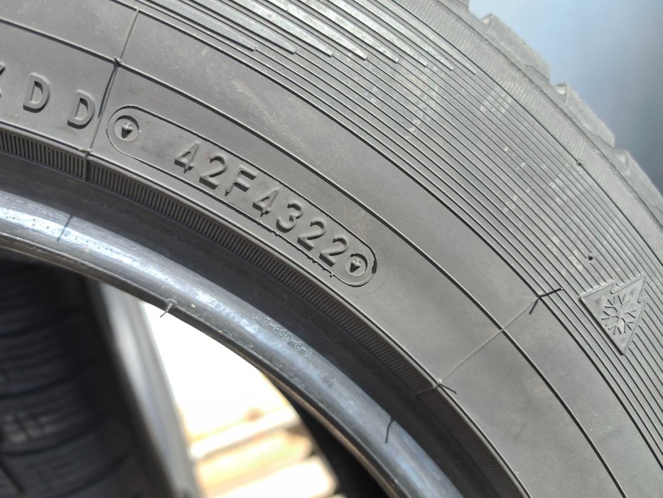 235/60/17 Тойо ДОТ 2022 г - 106 Товарен индекс