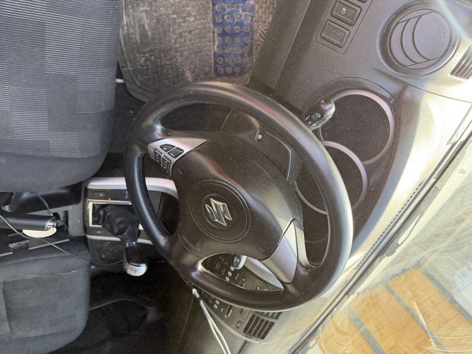SUZUKI Grand Vitara 2011 — imagine 3