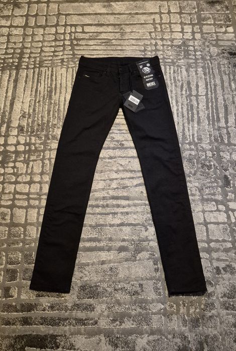 Тесни дънки Diesel