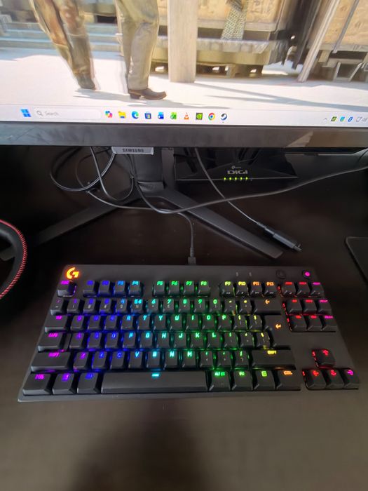 PC Gaming 9800x3d 5070TI + Periferice