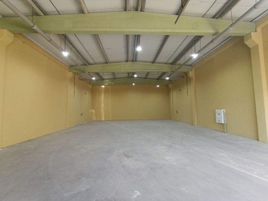 INDEX savdo majmuasida H-8 blokda 263 kv.m sklad arendaga beriladi .