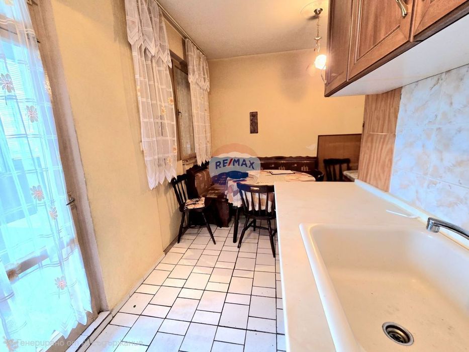 Тристаен апартамент за продажба, кв. Вл. Варненчик НК4338