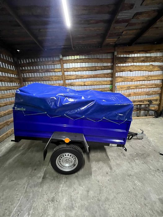 Легковой усиленный прицеп