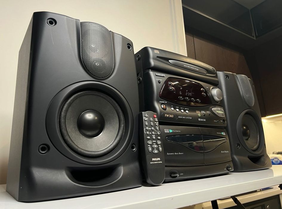 Музыкальный центр