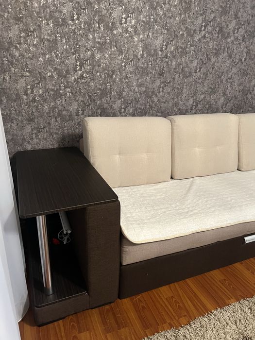 Продам диван прямой