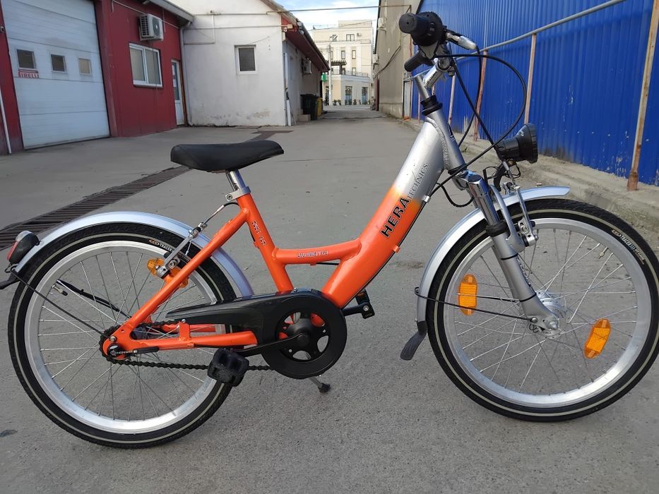 Vând bicicleta din aluminiu pentru copii