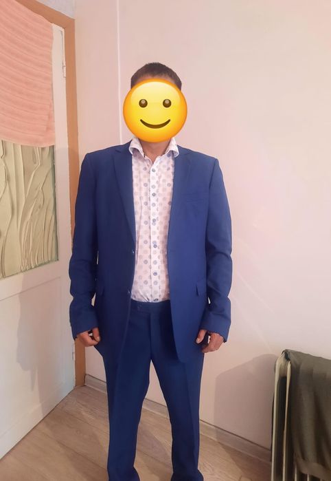 Мужской костюм синий