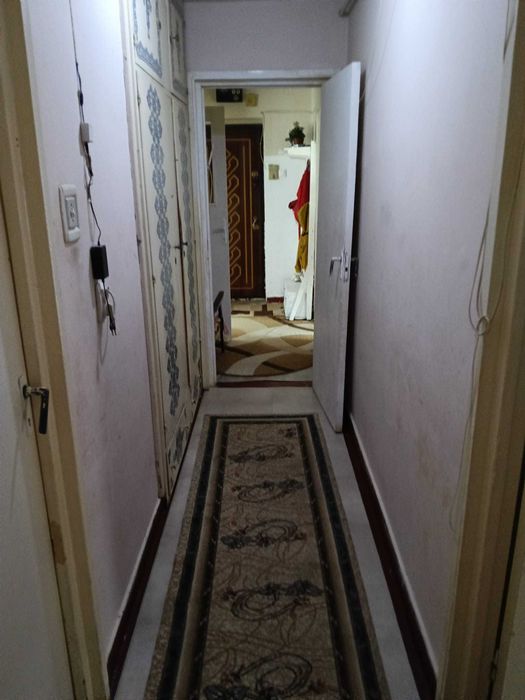 Ofer spre vanzare apartament cu 3 camere