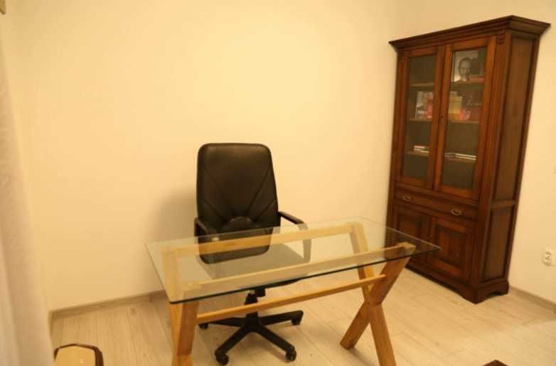 Дава се под наем Многостаен апартамент в София, Център - 180 кв.м за 2193 € - Снимка #4