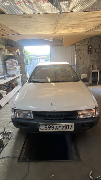 Продам Ауди 80 б3