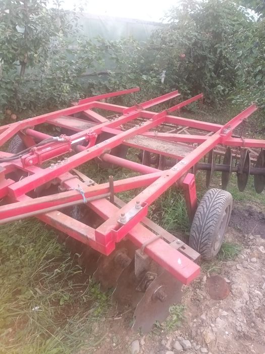 Vând semanatoare porumb unisem sicam