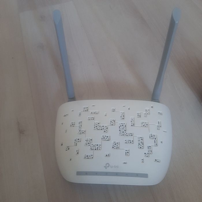 Продам вайфай роутер и приставку