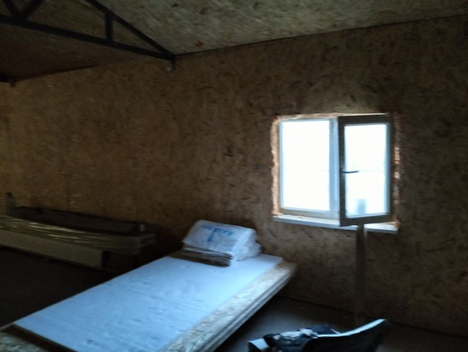 Гараж  30*8 участок 10 соток