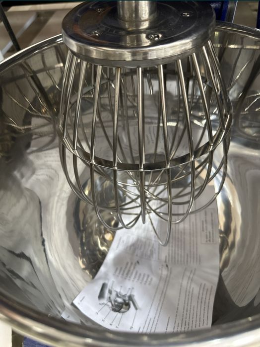 Mixer 30litir yangi model 1 yil garantiya beramiz mekser