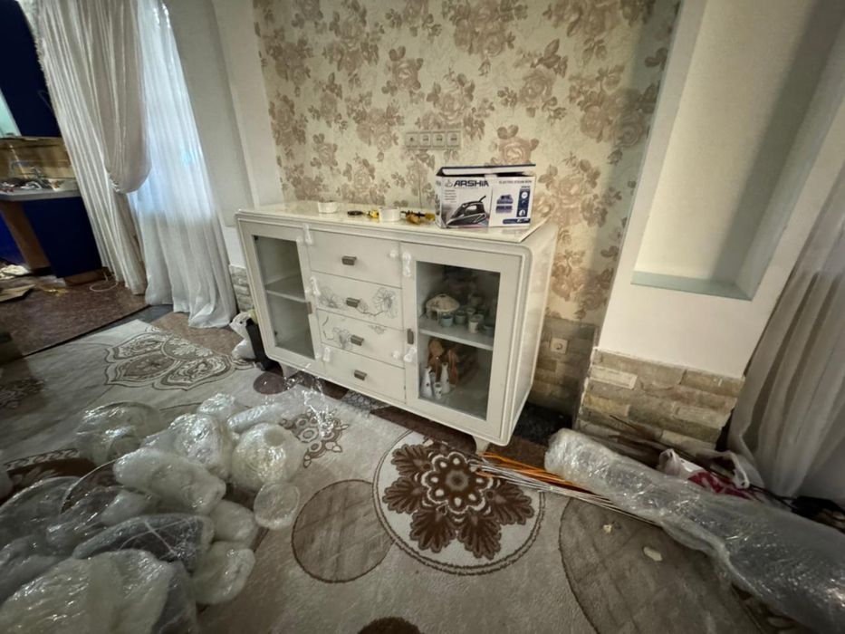 Продается комплект мебели