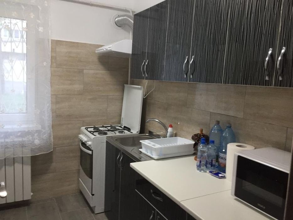 Închiriez apartament zona Unirii