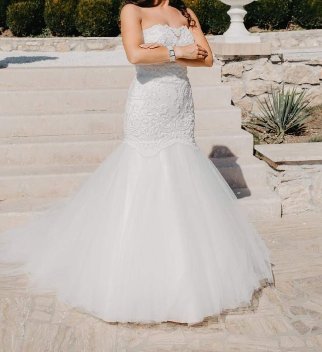 Model superb cu trena ajustabilă.