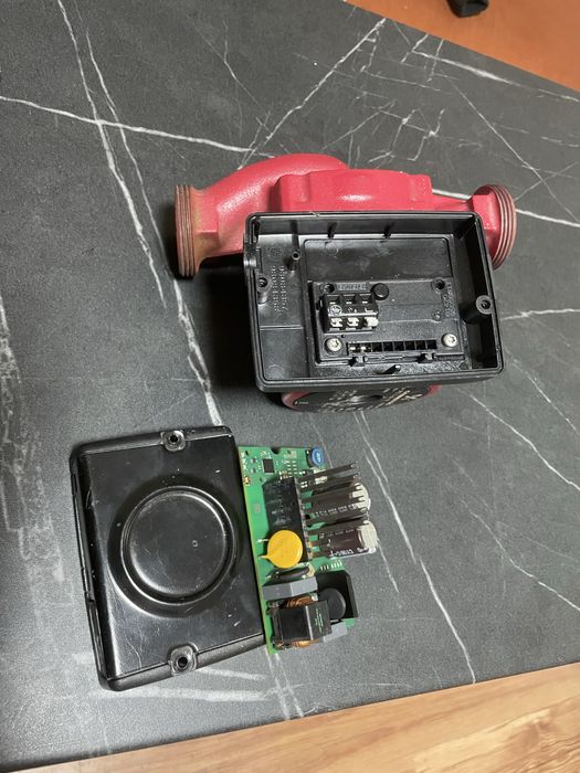 Pompa de circulatie 25-80 180mm GRUNDFOS UPS2