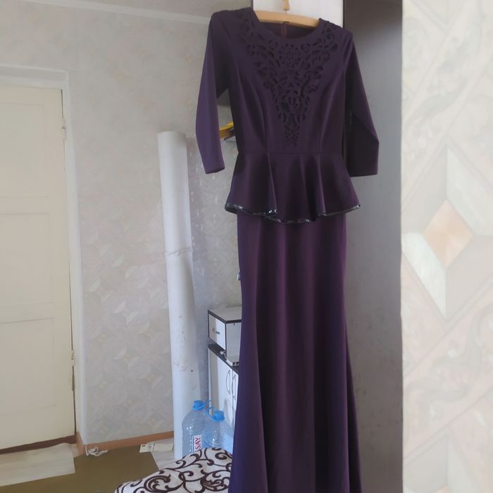 Продам платье новое