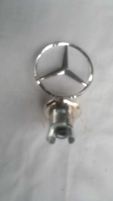 Предна емблема Мерцедес