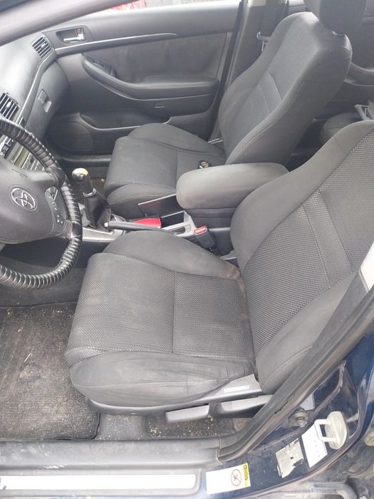 На части Тойота Авенсис T25 / Toyota Avensis T25 2.0 D4D 116k.c 2006г.