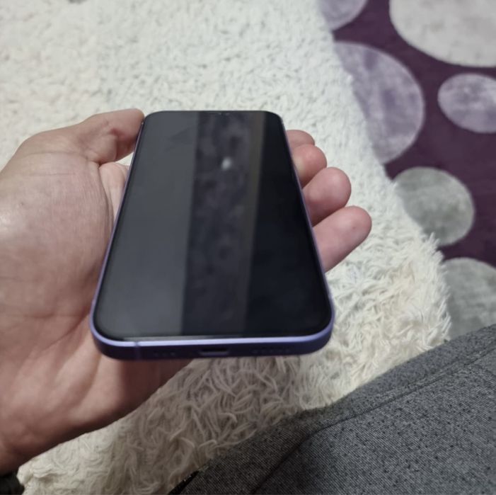 Продам Iphone 12 256gb в идеальном состоянии!