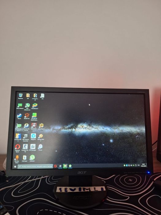 Монитор 60гц черный