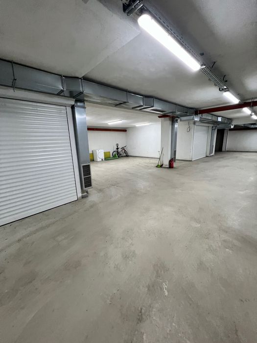 Дава се под наем Гараж / Паркомясто в София, Витоша - 15 кв.м за 102 € - Снимка #1