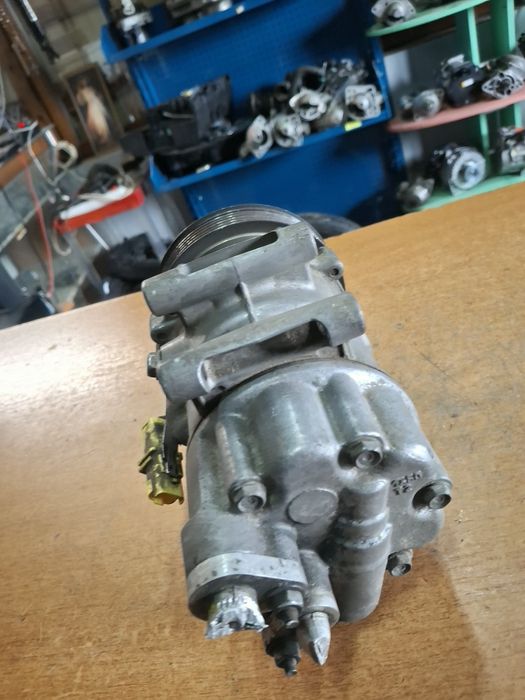 Compresor aer condiționat Peugeot Citroen 308 C4 307  408  1.6i 2.0i 2.0D