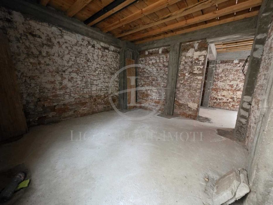 Продава се Къща в Пловдив, Кючук Париж - 111 кв.м за 1577 €/кв.м - Снимка #18