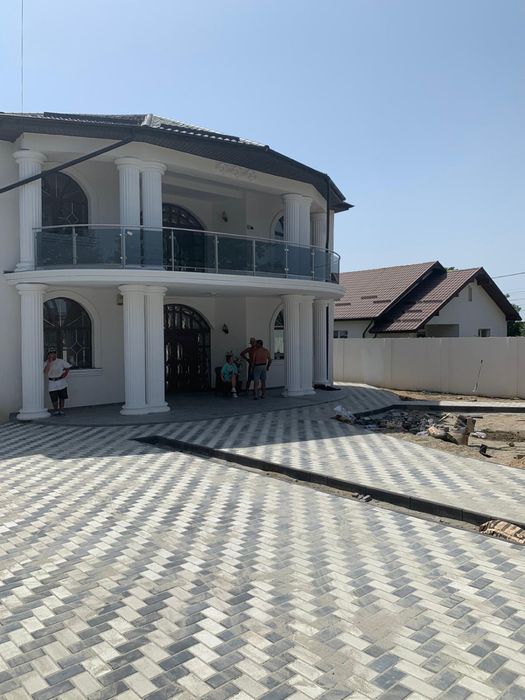 Montez pavele si borduri