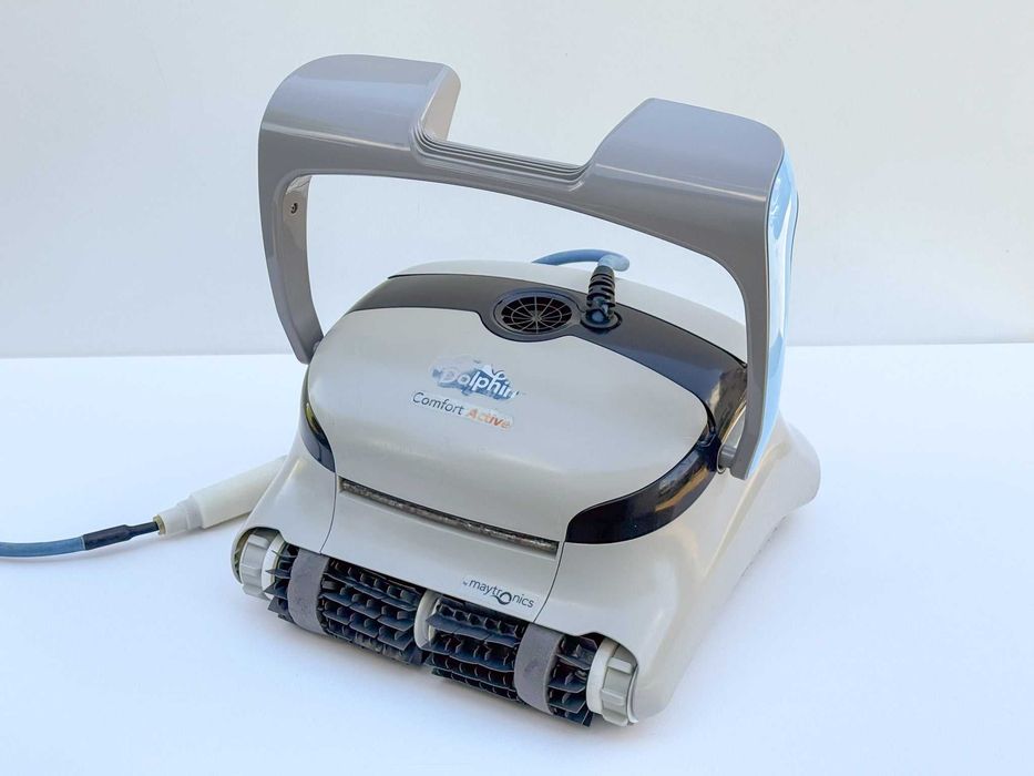 Robot curățare piscină Dolphin Maytronics Comfort Active