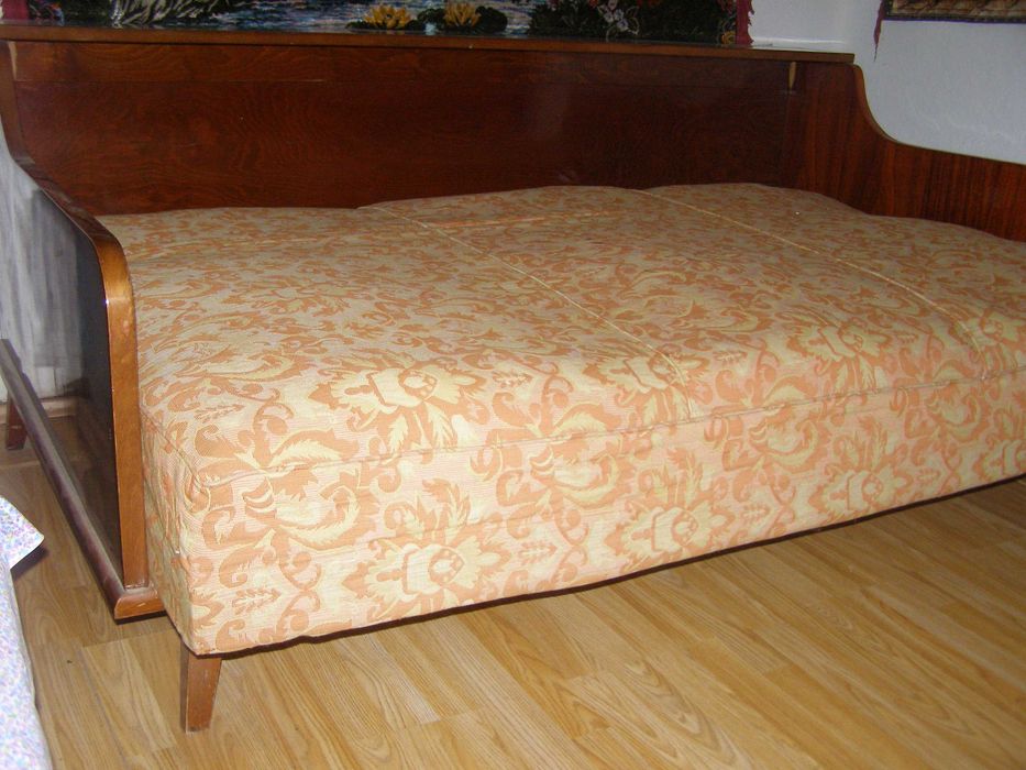 Pat dublu extensibil