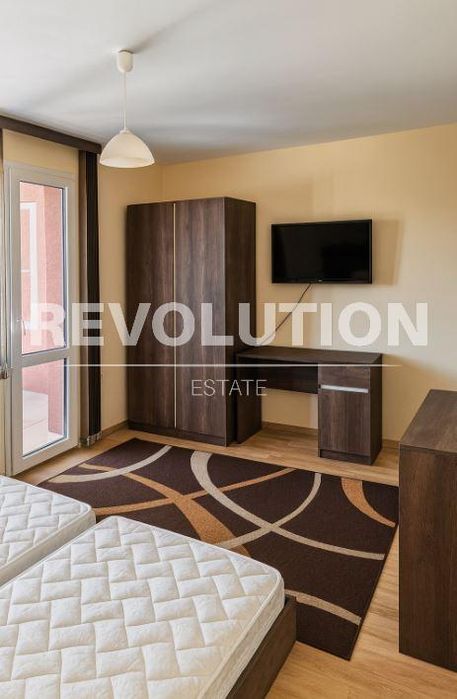 Дава се под наем Двустаен апартамент в Варна, Цветен квартал - 65 кв.м за 450 € - Снимка #3