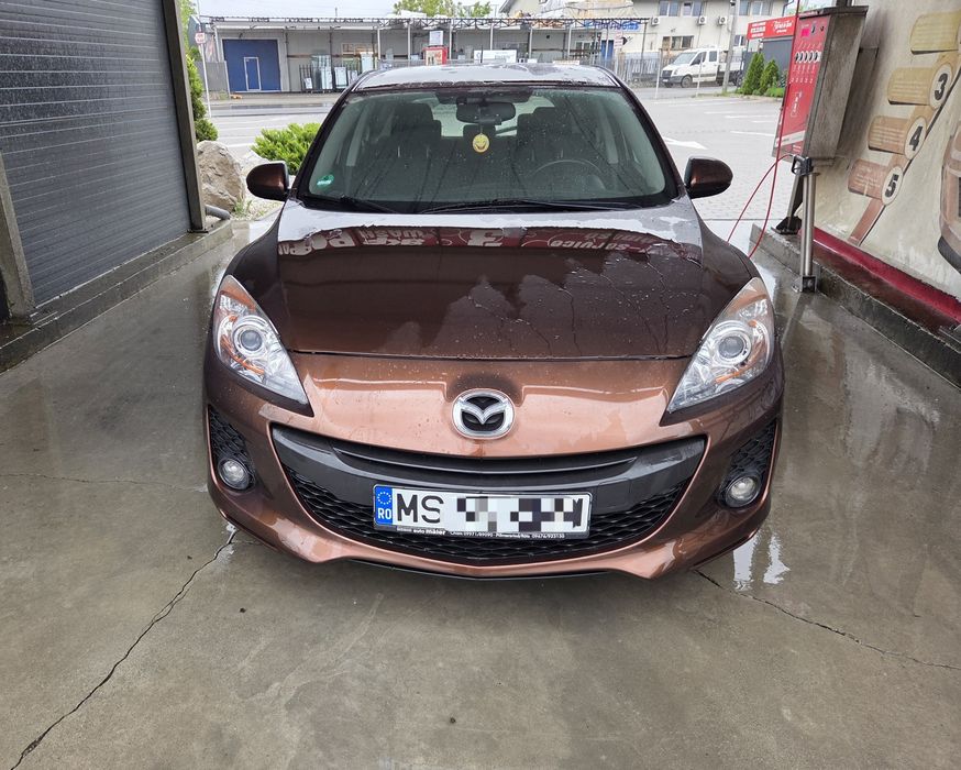 Vand Mazda 3, 1.6benzina , 2012