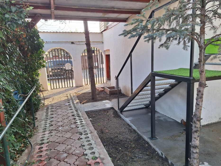 Casa de vanzare Bucureștii Noi