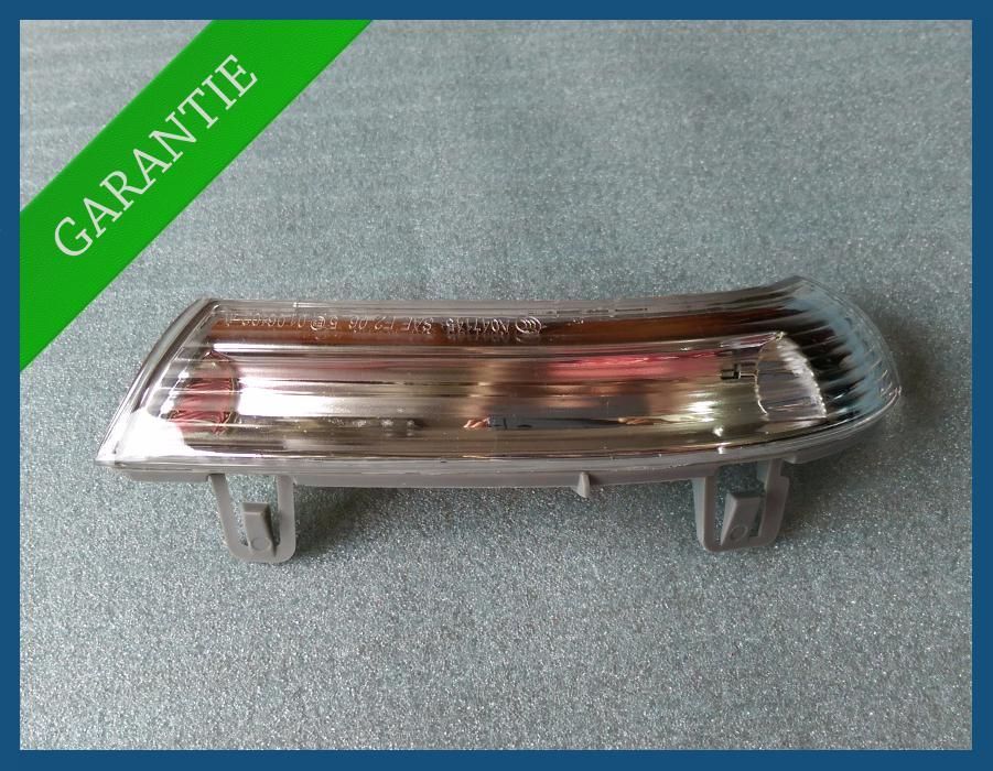 Semnalizare oglinda DREAPTA VW Golf 5 6 Passat B6 Jetta Skoda Superb