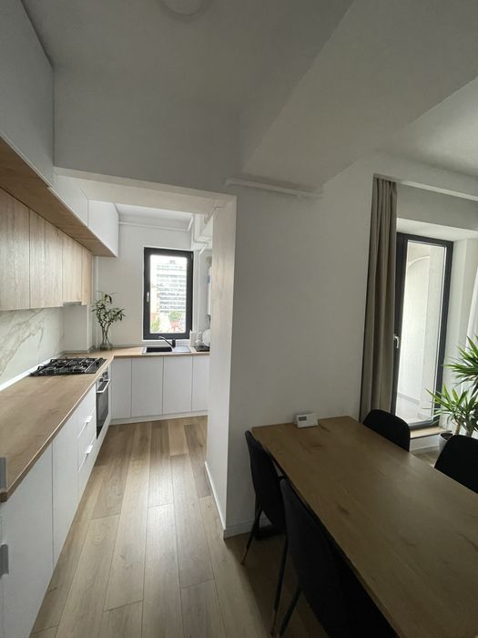 Proprietar închiriez apartament 2 camere Tepeş Vodǎ Residence