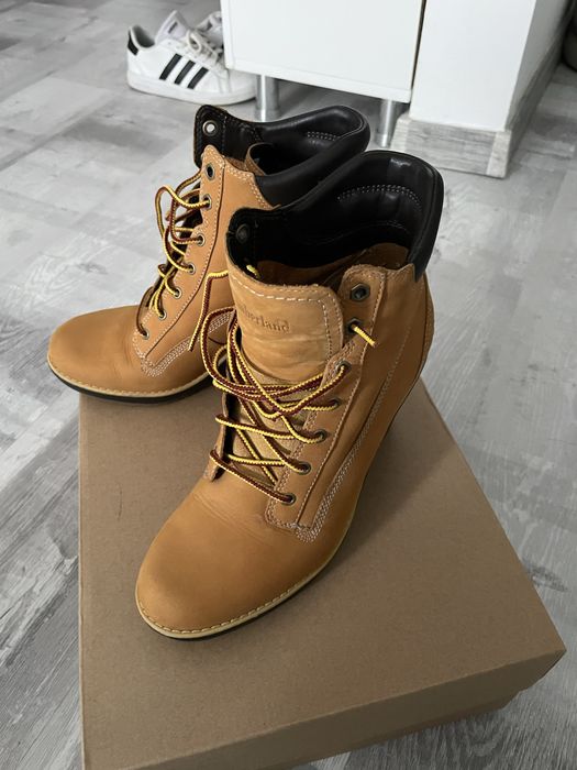 Cizme scurte Timberland marimea 38.5
