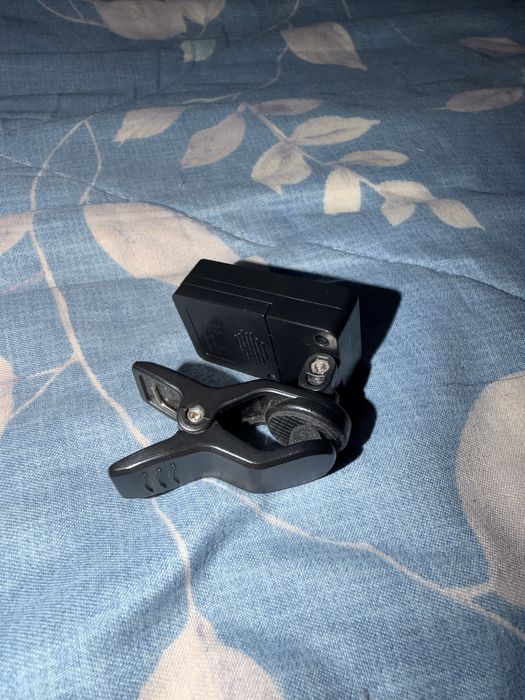 Тюнер для гитары